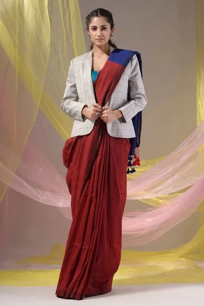 PIYARI Red Pure Cotton Woven Saree