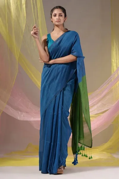 PIYARI Blue Solid Pure Cotton Saree