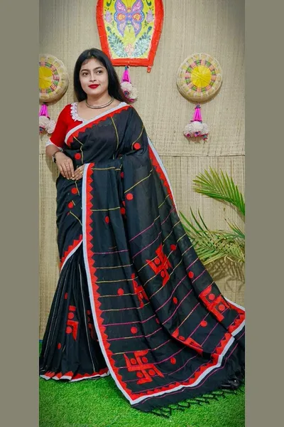 SLAGHA Black Handloom Pure Cotton Saree With Applique Work