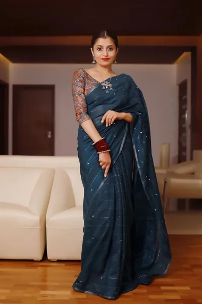 Dark Rama Blue Linen Chex Saree With Multicolour Blouse