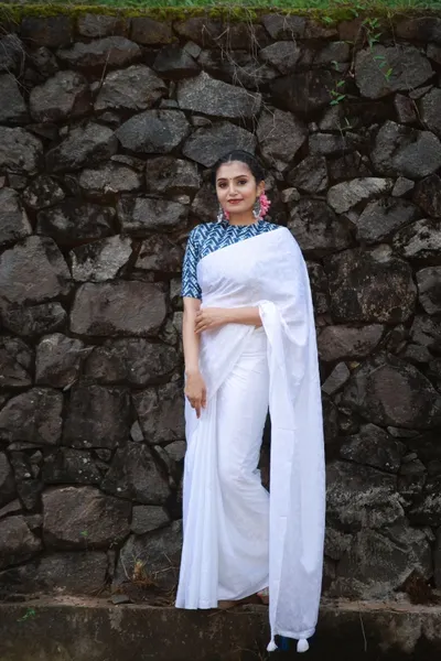 Soft Crepe Woven Saree With Crepe Silk Blouse