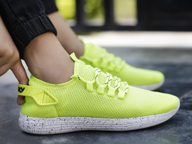 Women's Fashionable Stylish Casual Mesh Material Sports Shoes