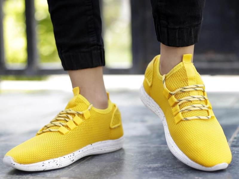 Women's Fashionable Stylish Casual Mesh Material Sports Shoes