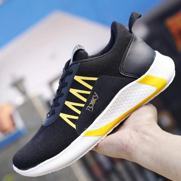 Men's Latest and Stylish Mesh Material Sports Outdoor Running Shoes