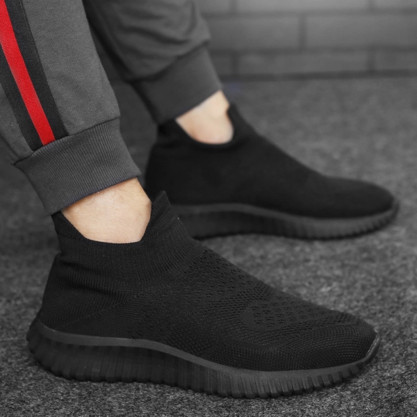 Men's Latest Knitted Fabric Material Casual Sports Socks Shoes