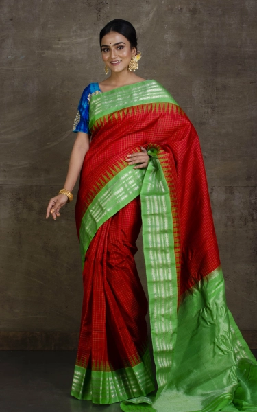 Pure Silk Checks Gadwal Silk Saree With Silver Zari Work