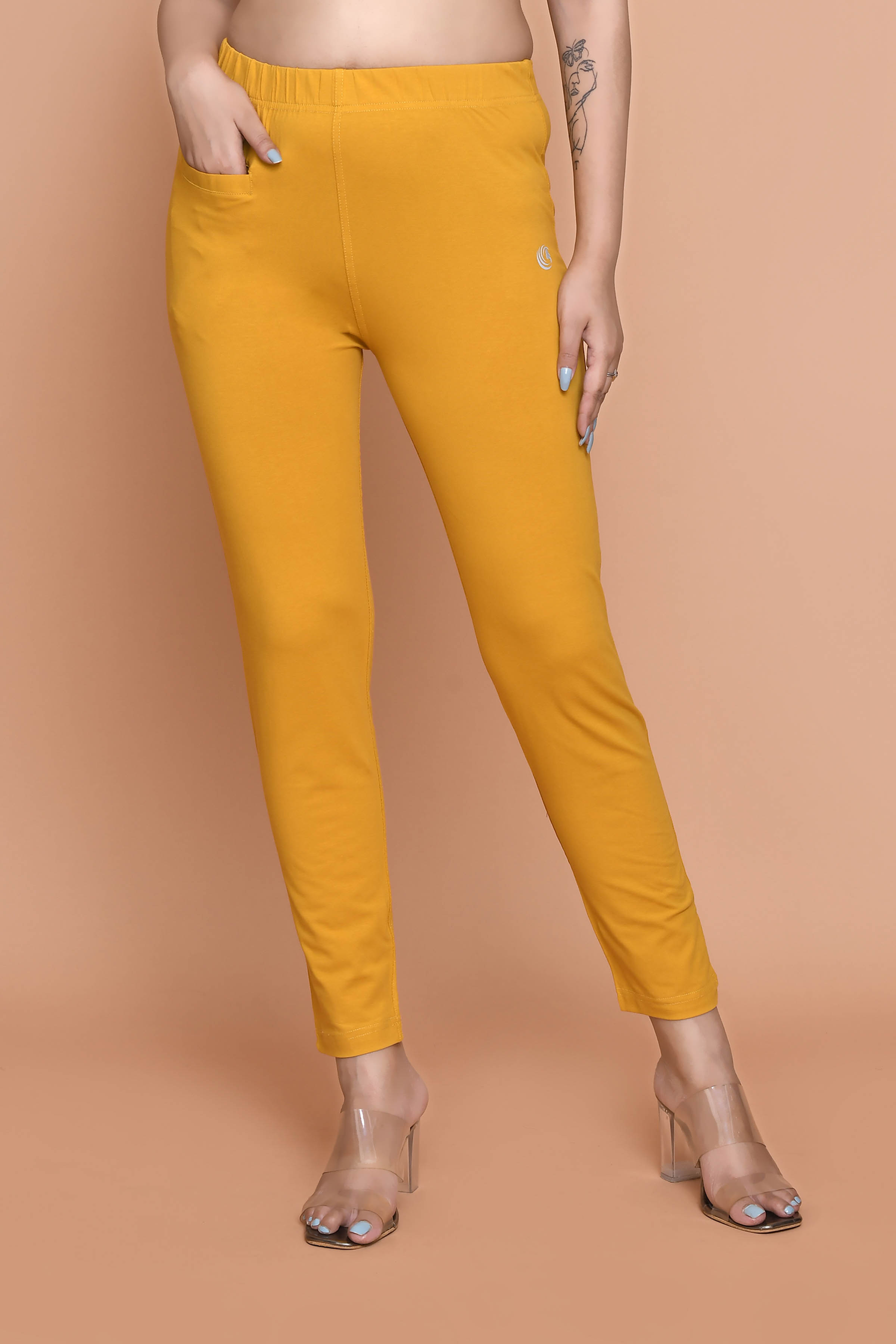 Women Slim Fit Slub Cotton Straight Pant