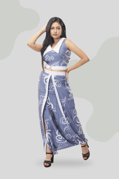 Aandhi Giant Collar Crop Top with Dhoti Pant