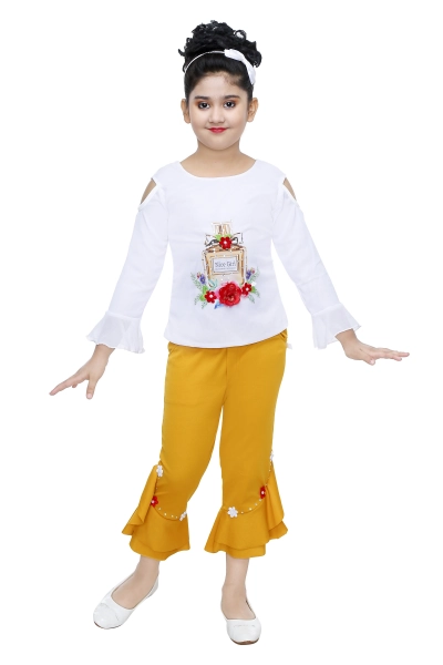 Girls Regular Wear White Color Beautiful top-Capri Set