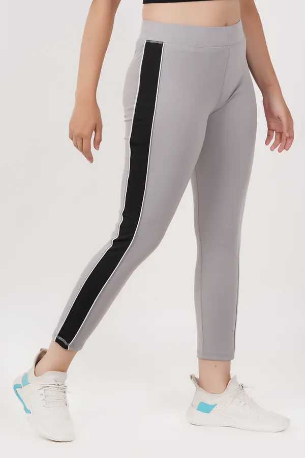 Women's Stretch Fit Grey Color Yoga Pants