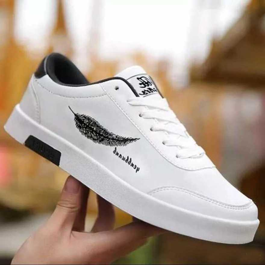 Trending Stylish  White Color Casual Outdoor  Sneakers For Men